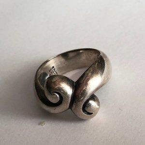 Retired James Avery Waves Ring